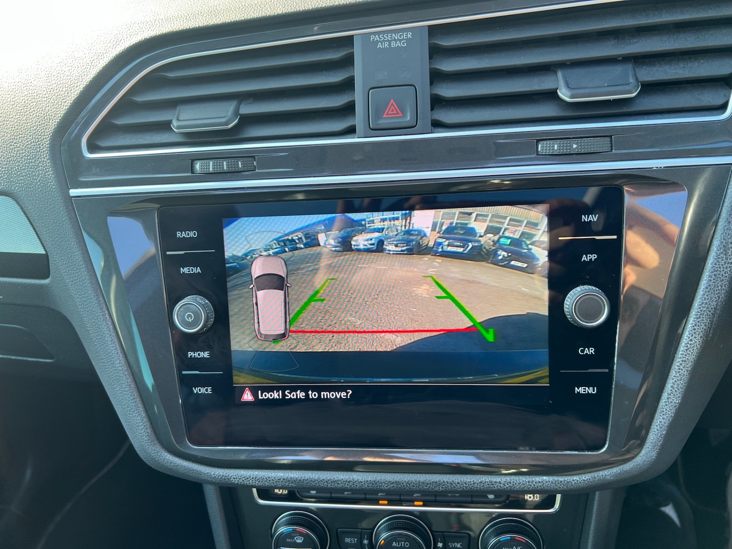 Used Volkswagen Tiguan 2019 for sale - 77950961: Photo 22