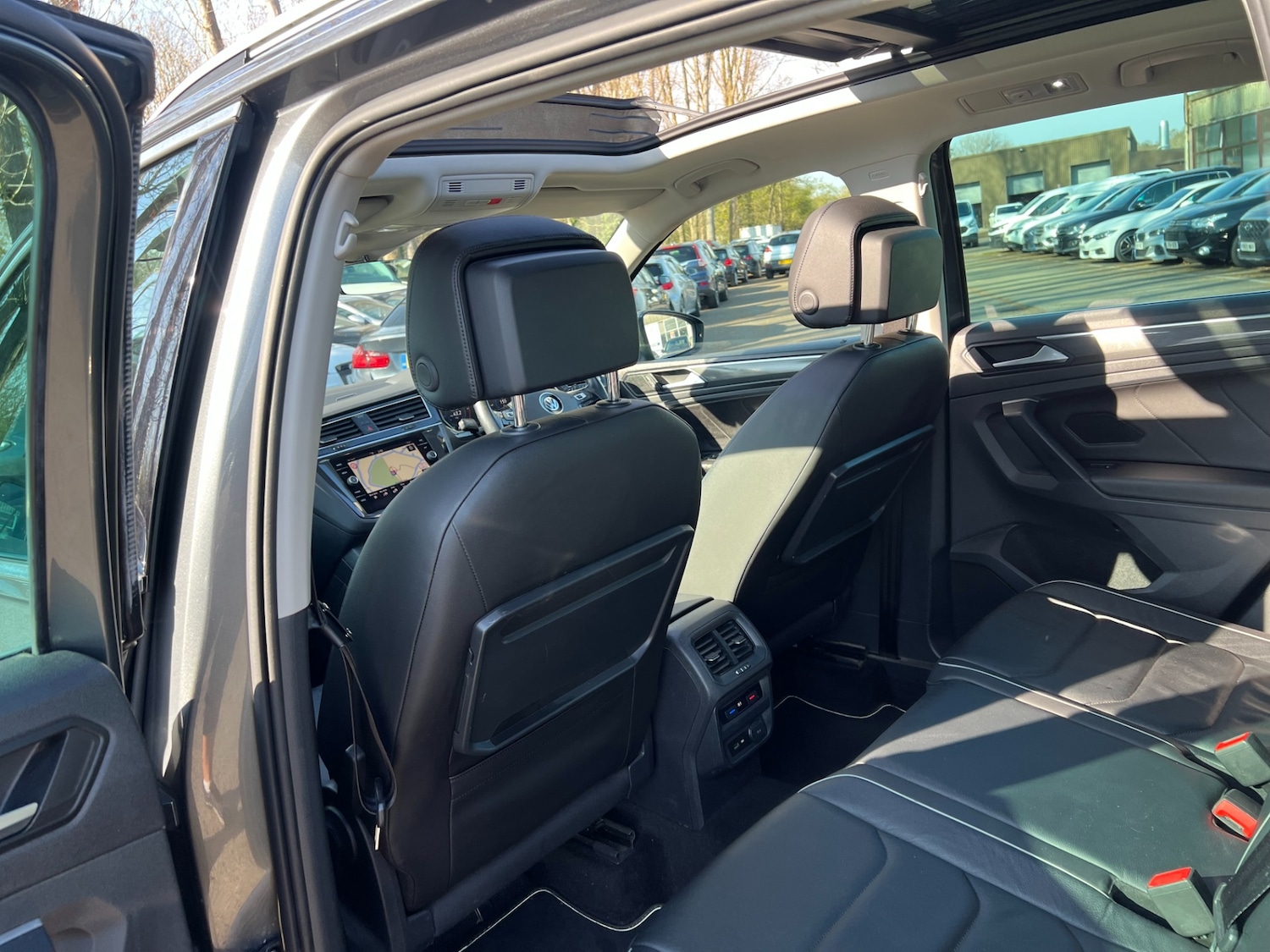 Used Volkswagen Tiguan 2019 for sale - 77950961: Photo 34