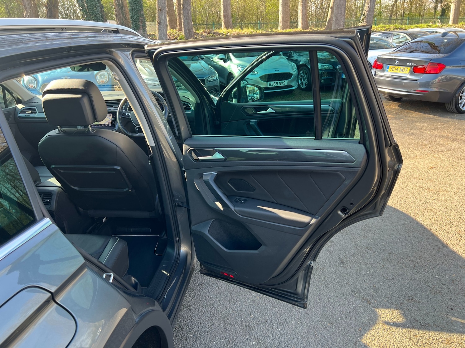 Used Volkswagen Tiguan 2019 for sale - 77950961: Photo 40