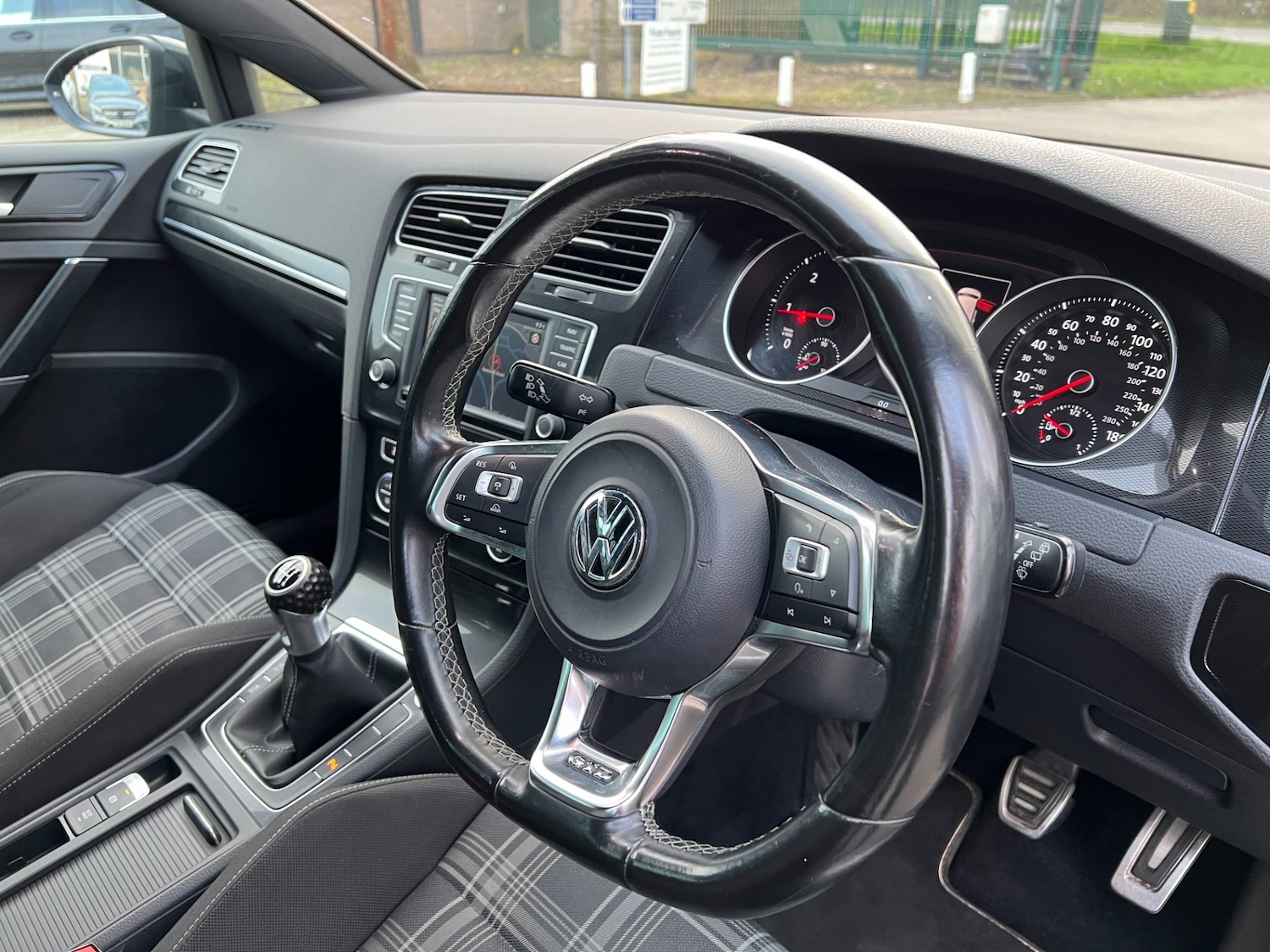 Used Volkswagen Golf 2016 for sale - 77759614: Photo 17