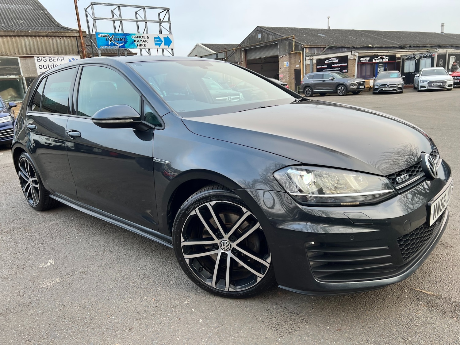 Used Volkswagen Golf 2016 for sale - 77759614: Photo 3