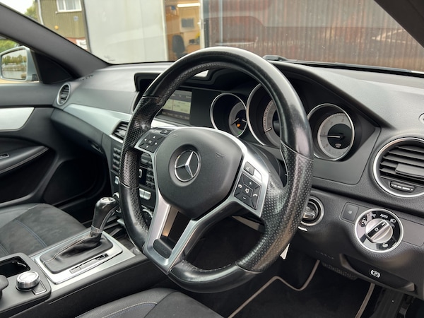 Used Mercedes-Benz C Class 2015 for sale - 76263610: Photo 14