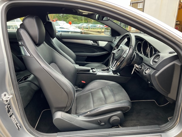 Used Mercedes-Benz C Class 2015 for sale - 76263610: Photo 15