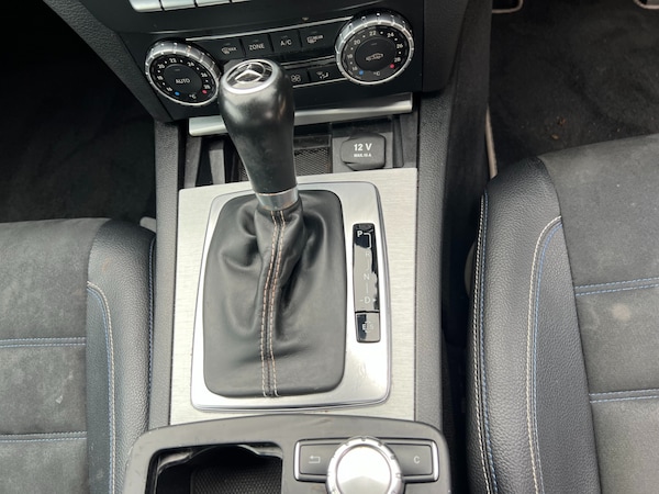 Used Mercedes-Benz C Class 2015 for sale - 76263610: Photo 26