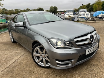 Used Mercedes-Benz C Class 2015 for sale - 76263610: Photo 4