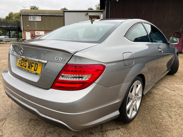Used Mercedes-Benz C Class 2015 for sale - 76263610: Photo 6