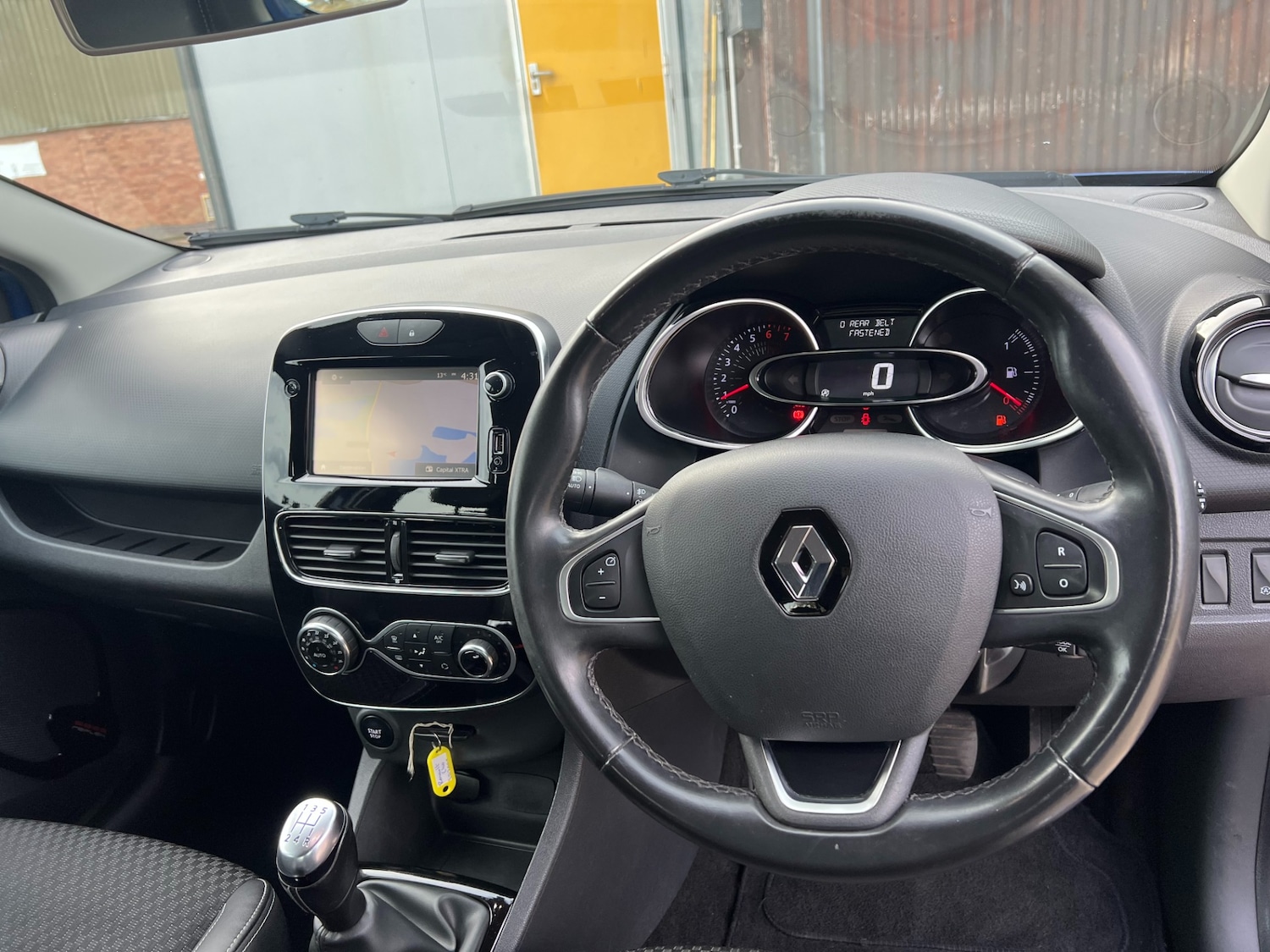 Used Renault Clio 2017 for sale - 76344281: Photo 13