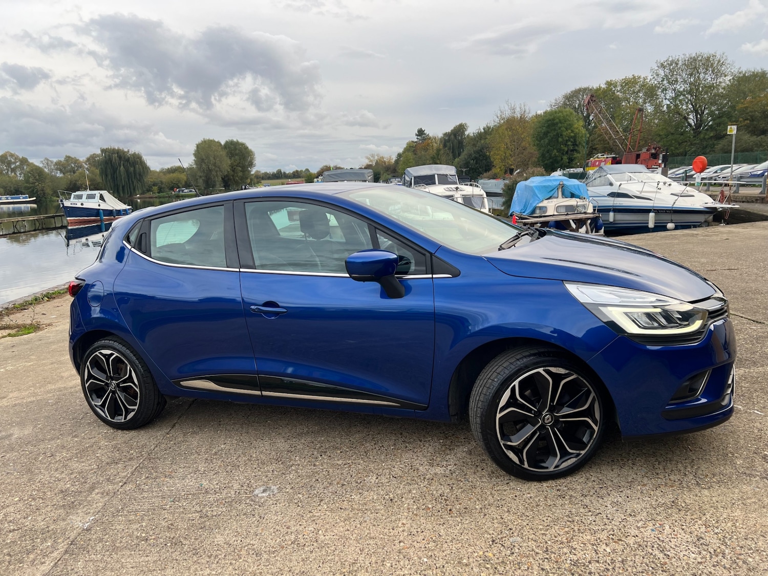 Used Renault Clio 2017 for sale - 76344281: Photo 4