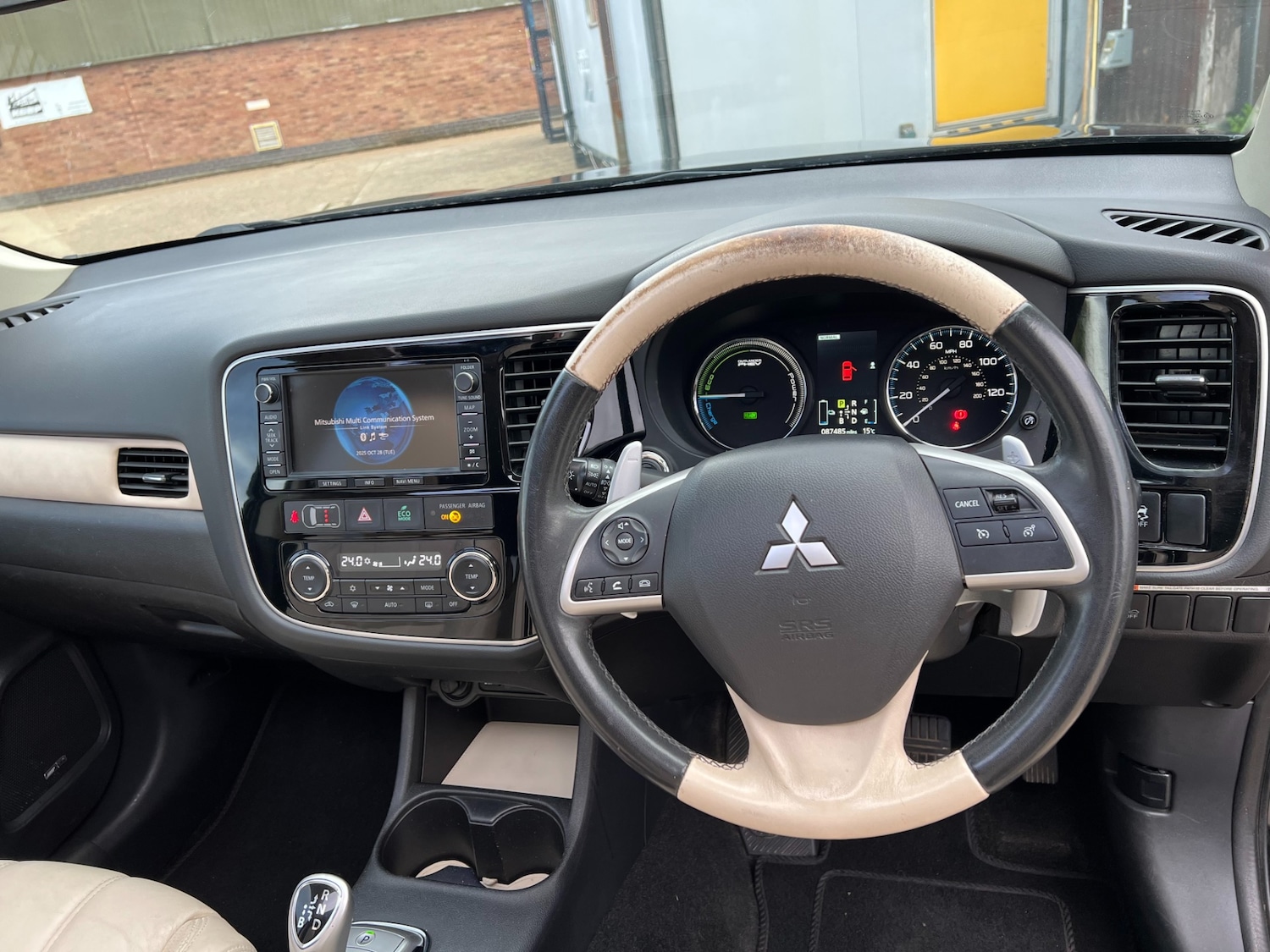 Used Mitsubishi Outlander 2015 for sale - 76393453: Photo 14