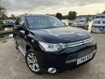 Mitsubishi - Outlander