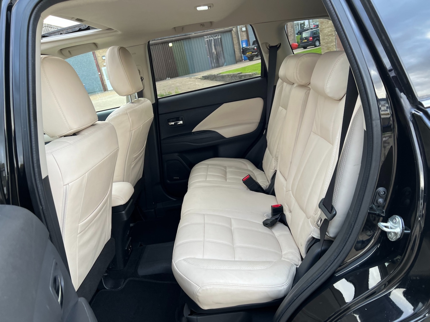 Used Mitsubishi Outlander 2015 for sale - 76393453: Photo 20