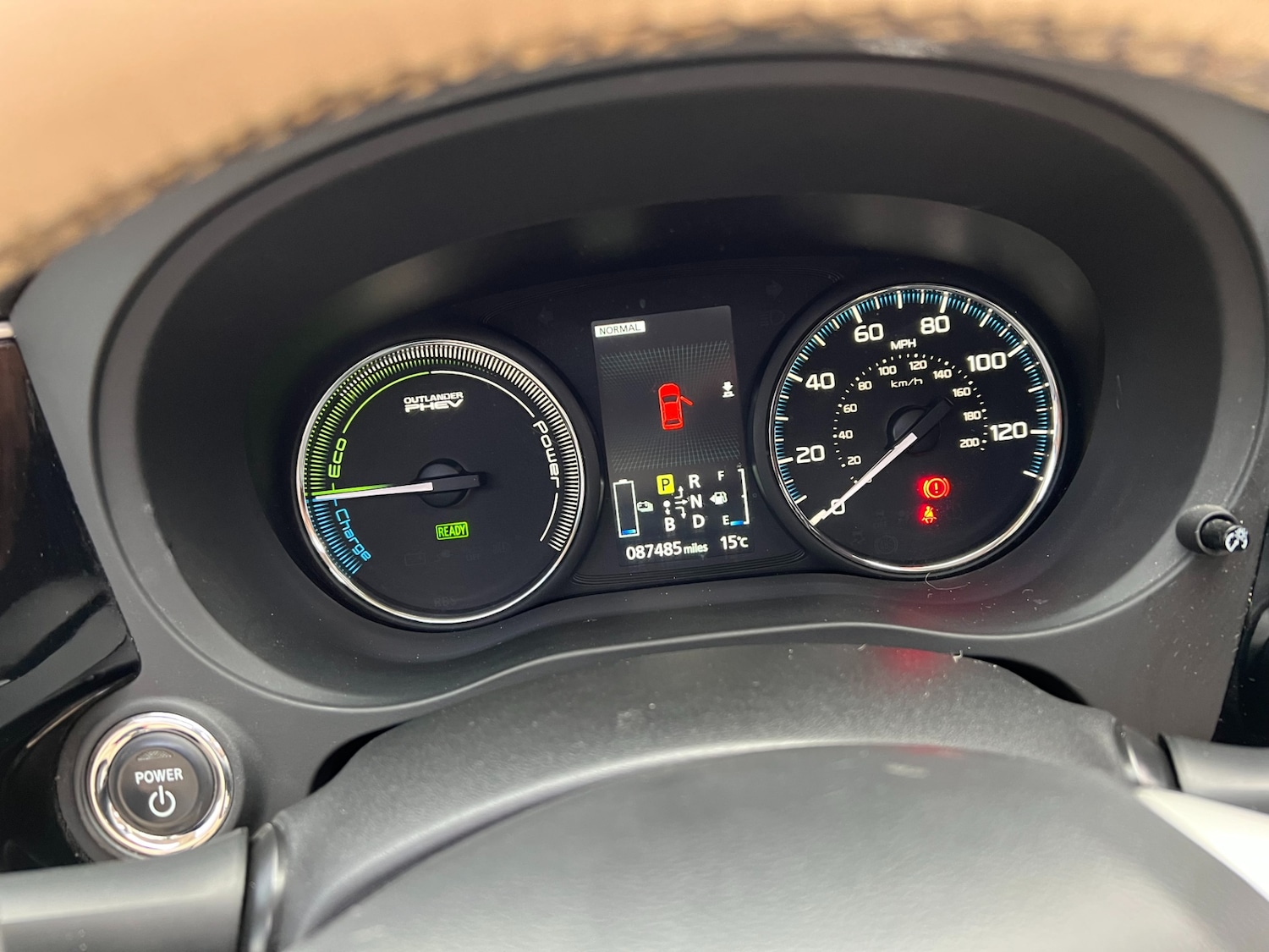 Used Mitsubishi Outlander 2015 for sale - 76393453: Photo 44