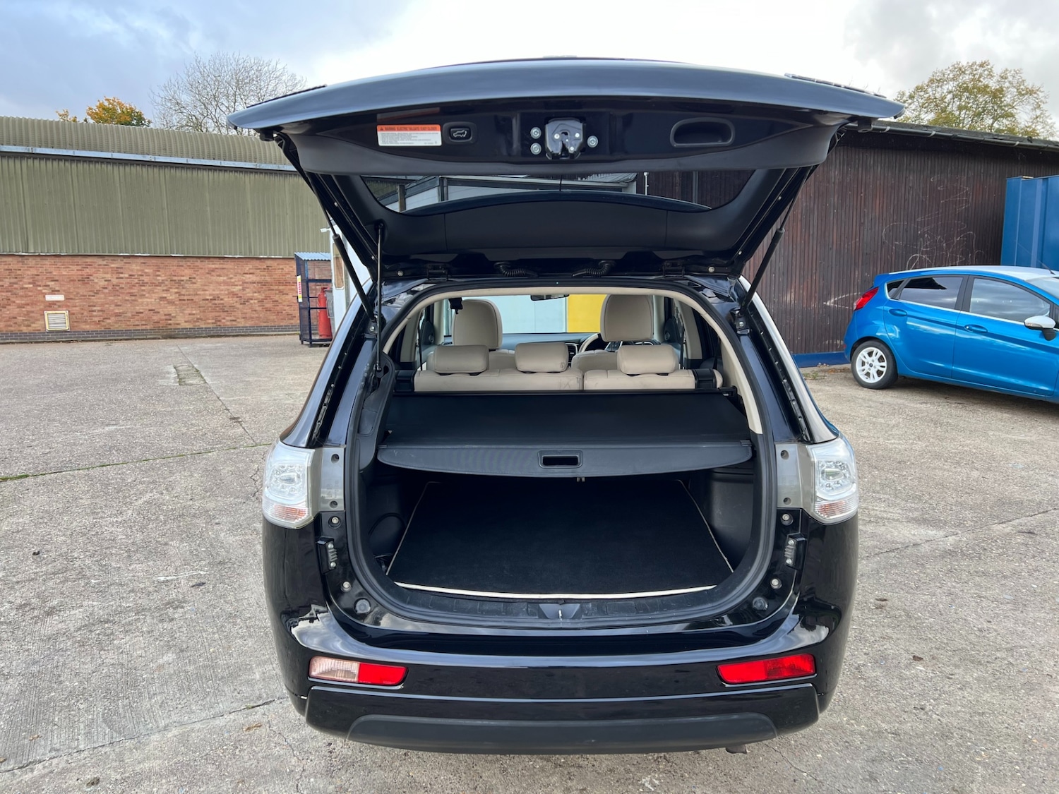 Used Mitsubishi Outlander 2015 for sale - 76393453: Photo 7