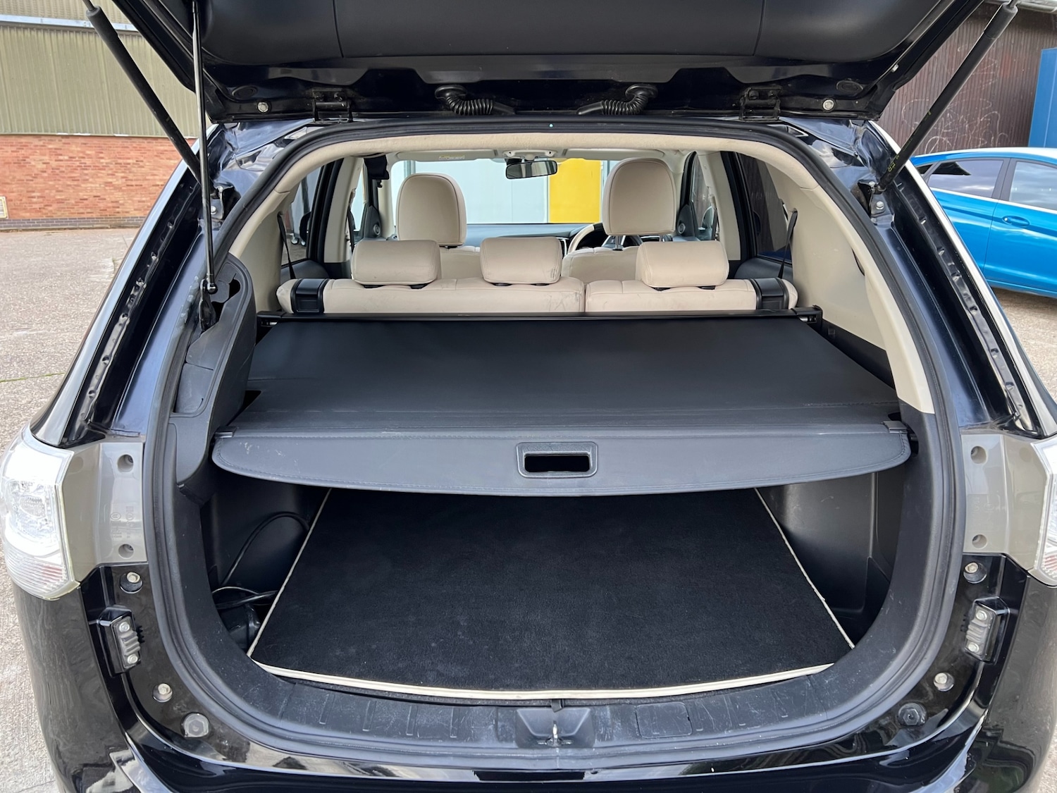 Used Mitsubishi Outlander 2015 for sale - 76393453: Photo 8