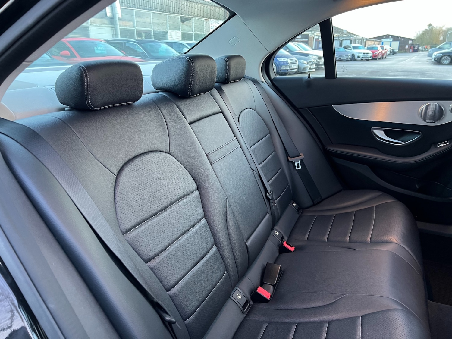 Used Mercedes-Benz C Class 2016 for sale - 77233861: Photo 28