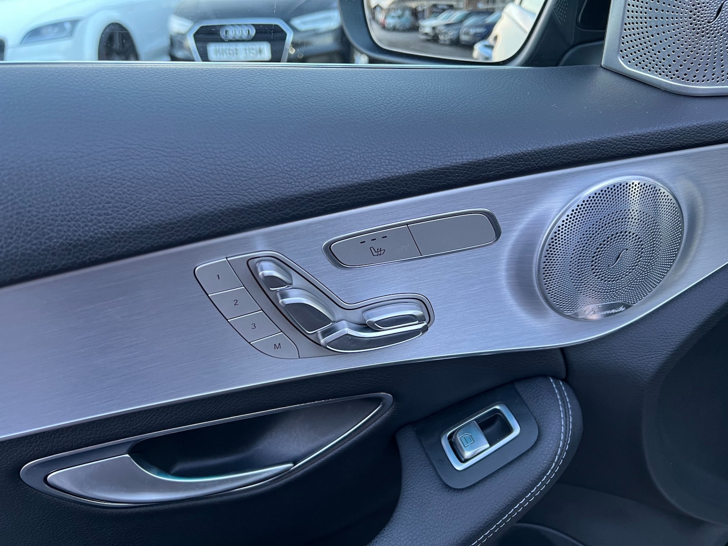 Used Mercedes-Benz C Class 2016 for sale - 77233861: Photo 33