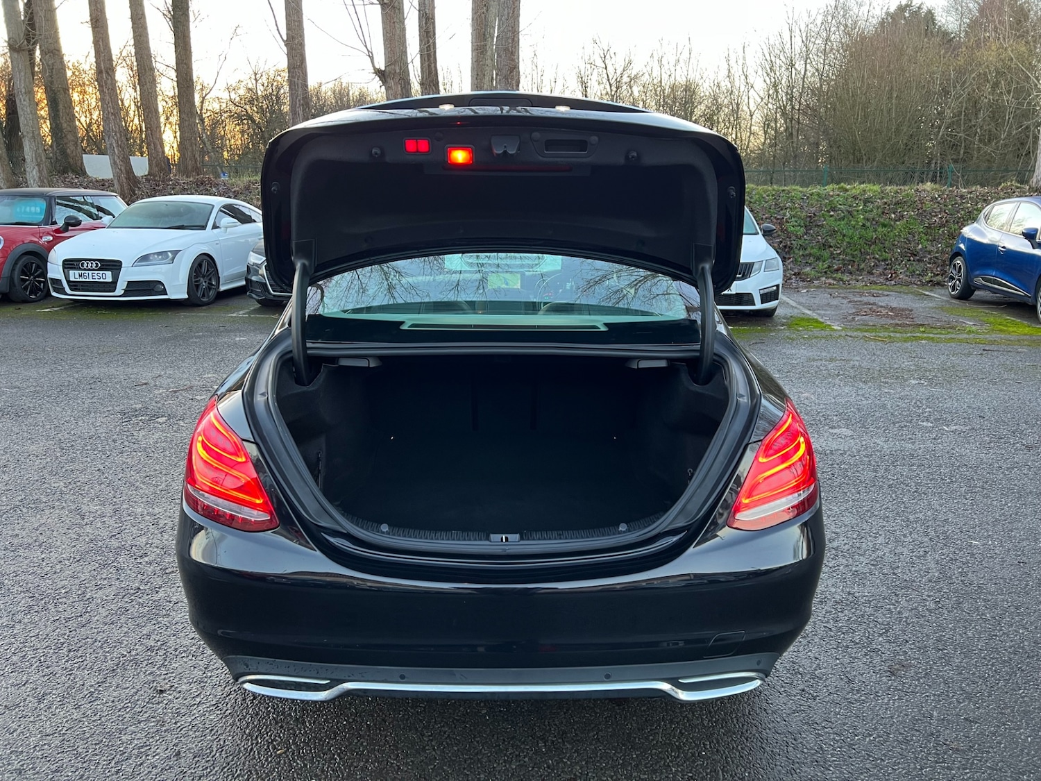 Used Mercedes-Benz C Class 2016 for sale - 77233861: Photo 8