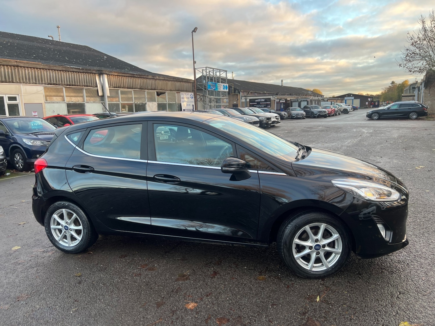 Used Ford Fiesta 2019 for sale - 76762376: Photo 4
