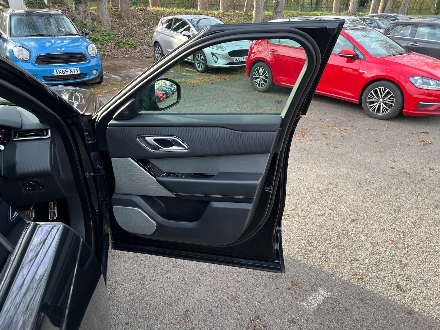 Used Land Rover Range Rover Velar 2019 for sale - 77877993: Photo 39