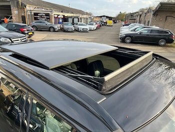 Used Land Rover Range Rover Velar 2019 for sale - 77877993: Photo