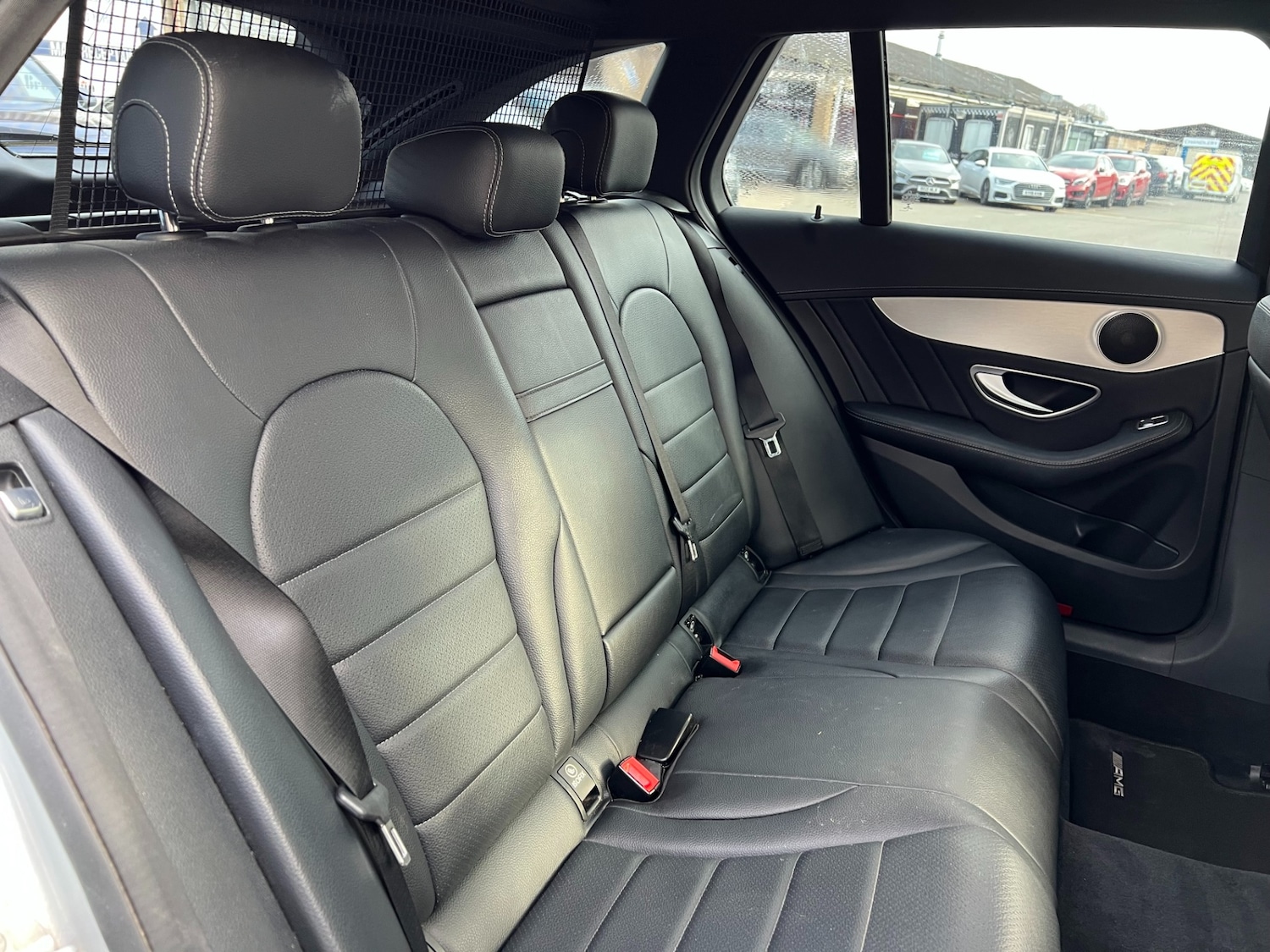 Used Mercedes-Benz C Class 2014 for sale - 77732779: Photo 33