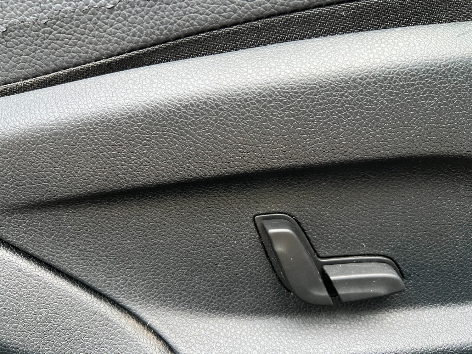 Used Mercedes-Benz C Class 2014 for sale - 77732779: Photo 37