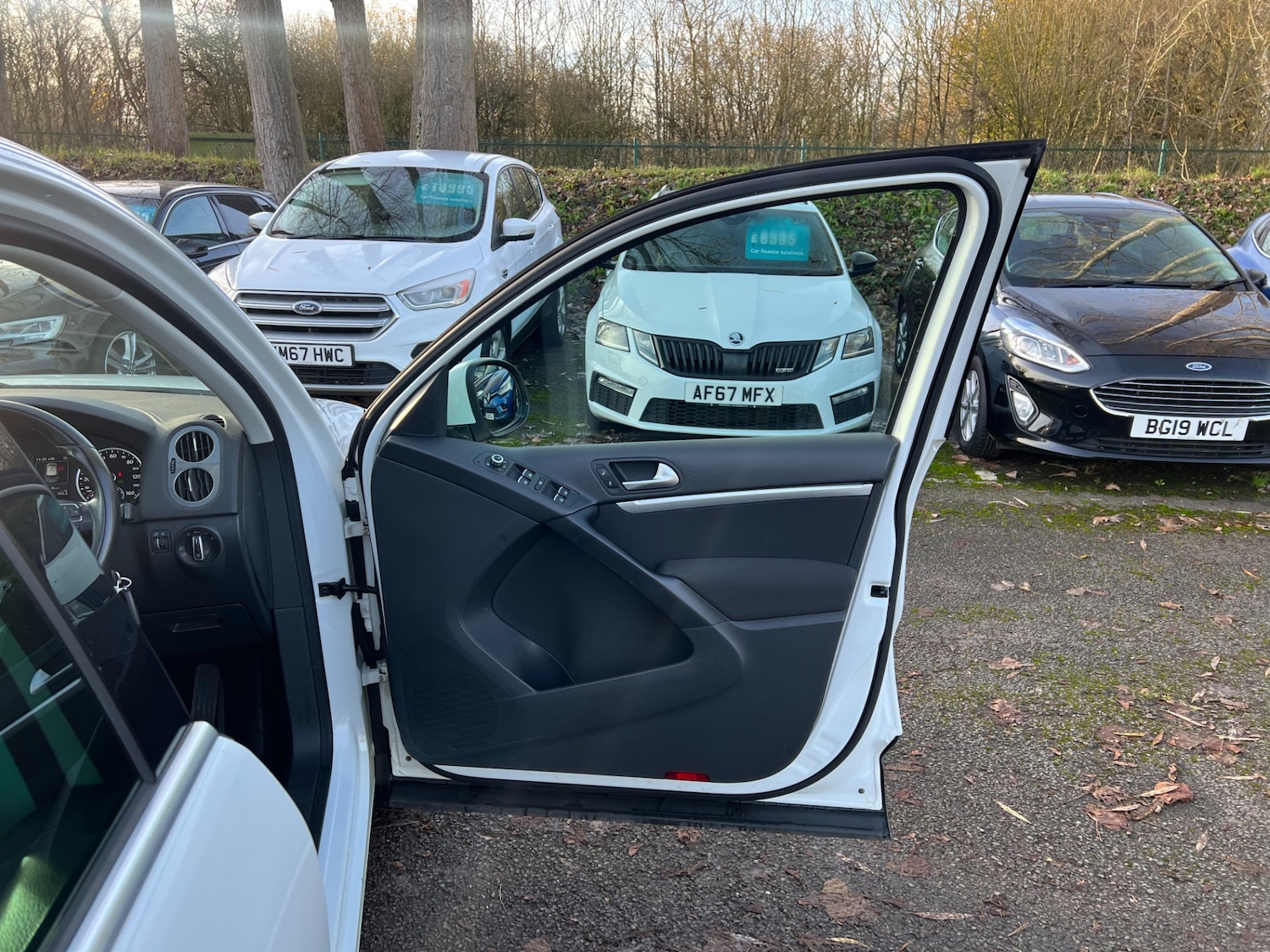 Used Volkswagen Tiguan 2015 for sale - 76932202: Photo 38