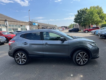Used Nissan Qashqai 2016 for sale - 75567155: Photo