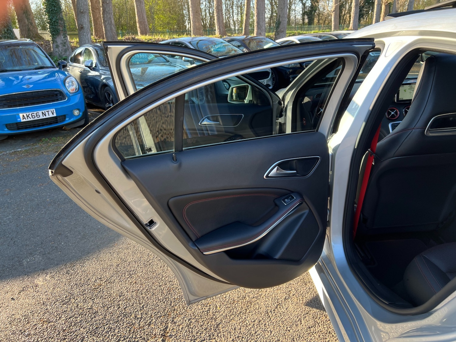 Used Mercedes-Benz A-Class 2015 for sale - 77934831: Photo 32