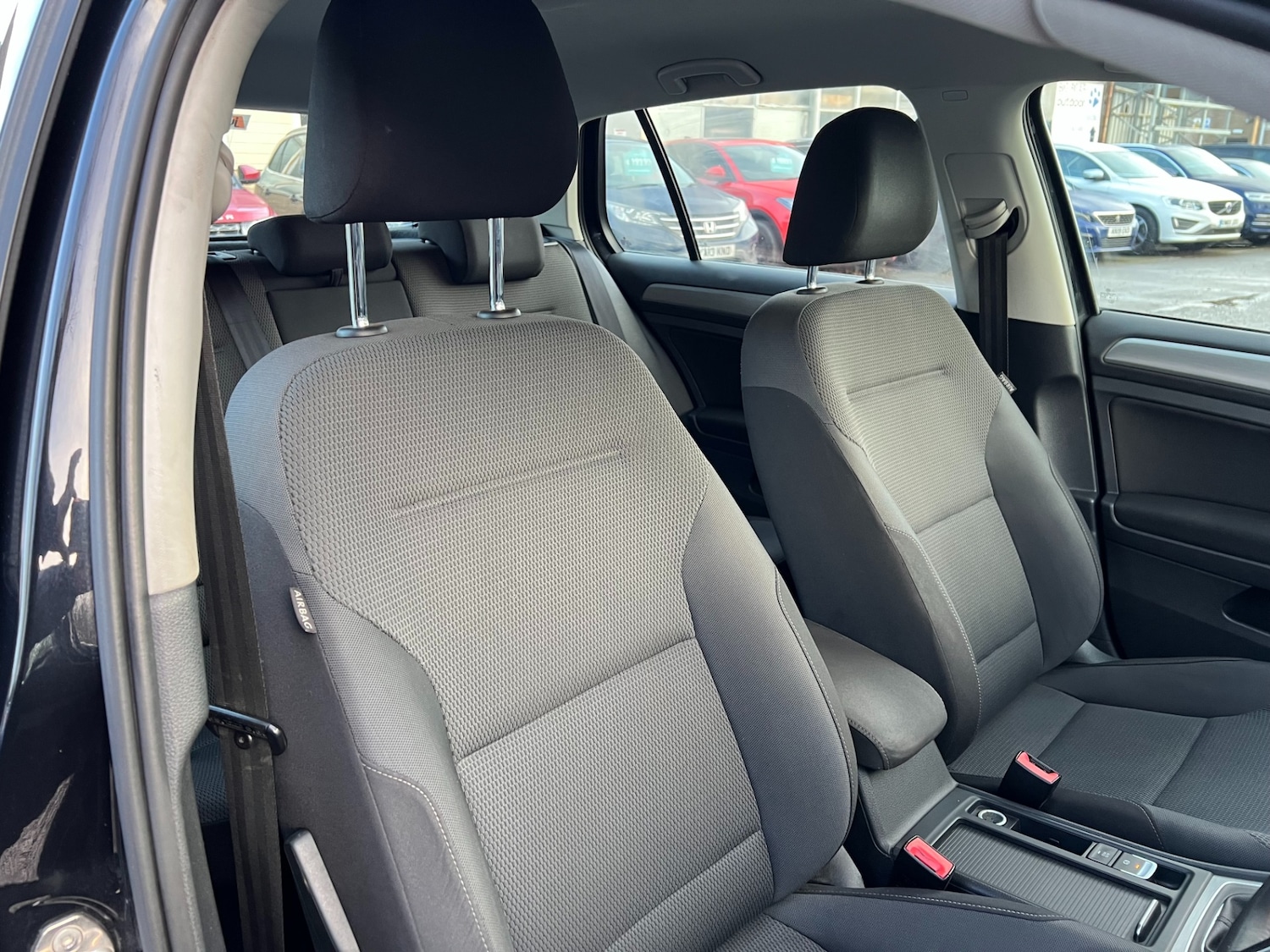 Used Volkswagen Golf 2014 for sale - 77391882: Photo 20