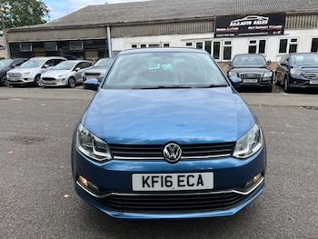 Used Volkswagen Polo 2016 for sale - 75454908: Photo