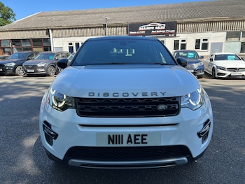 Used Land Rover Discovery Sport 2017 for sale - 79504016: Photo