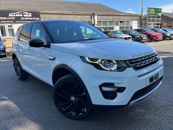 Used Land Rover Discovery Sport 2017 for sale - 79504016: Photo