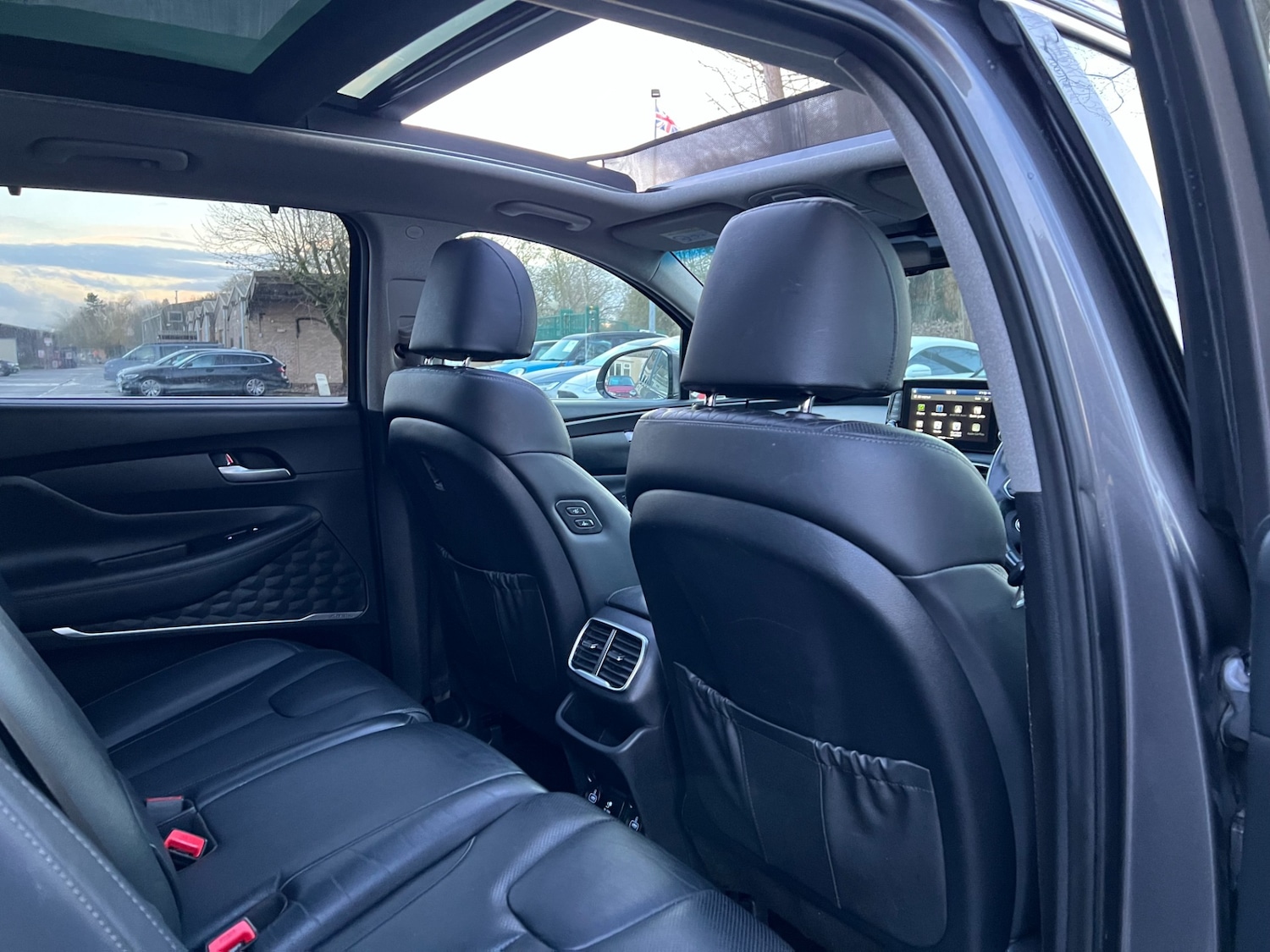 Used Hyundai Santa Fe 2019 for sale - 77225412: Photo 28