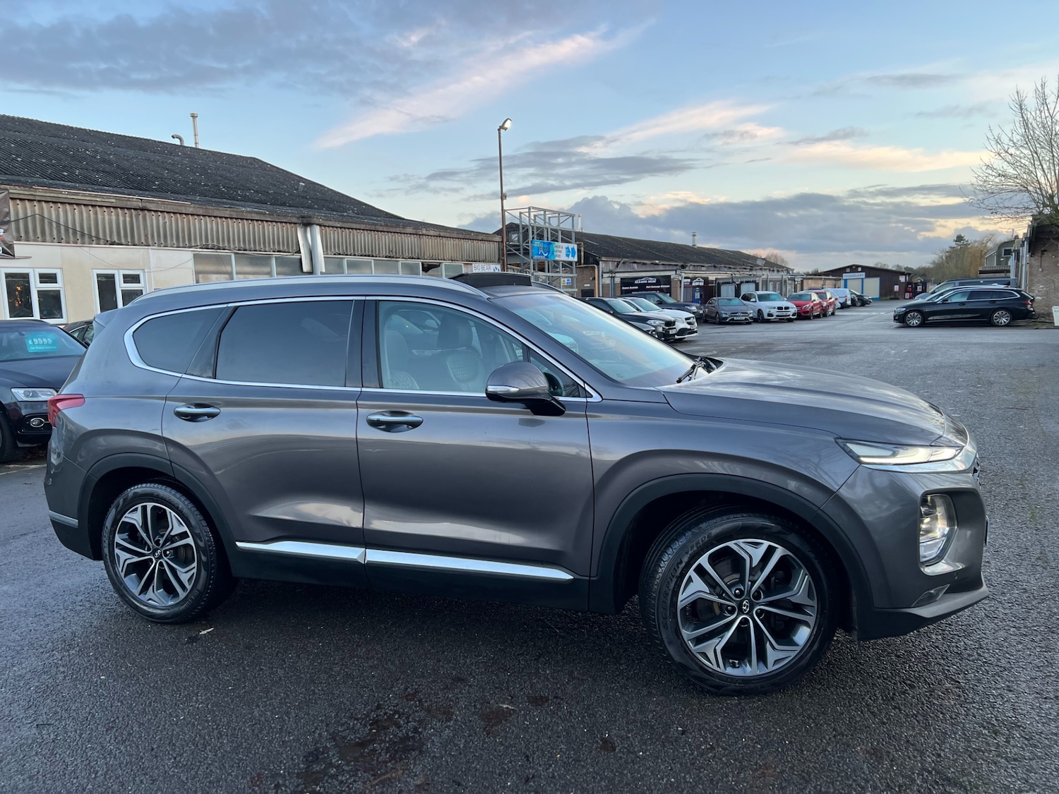 Used Hyundai Santa Fe 2019 for sale - 77225412: Photo 4