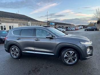 Used Hyundai Santa Fe 2019 for sale - 77225412: Photo
