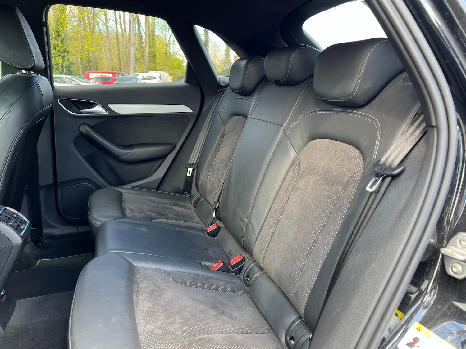 Used Audi Q3 2014 for sale - 78081440: Photo 32