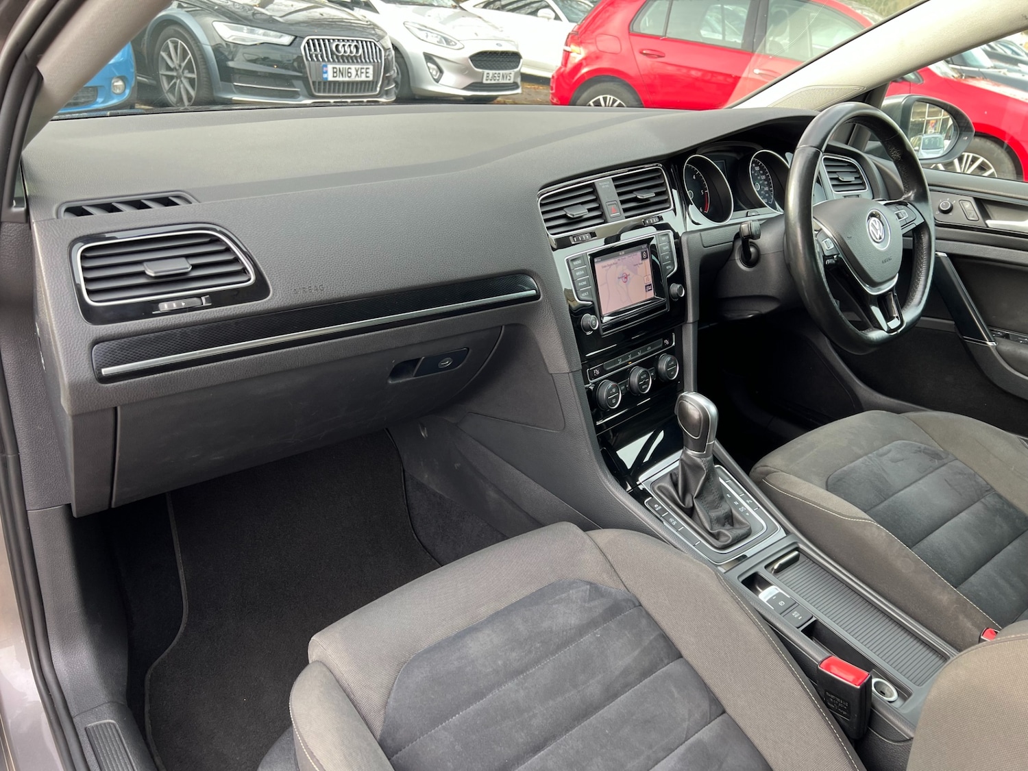 Used Volkswagen Golf 2014 for sale - 77877654: Photo 15