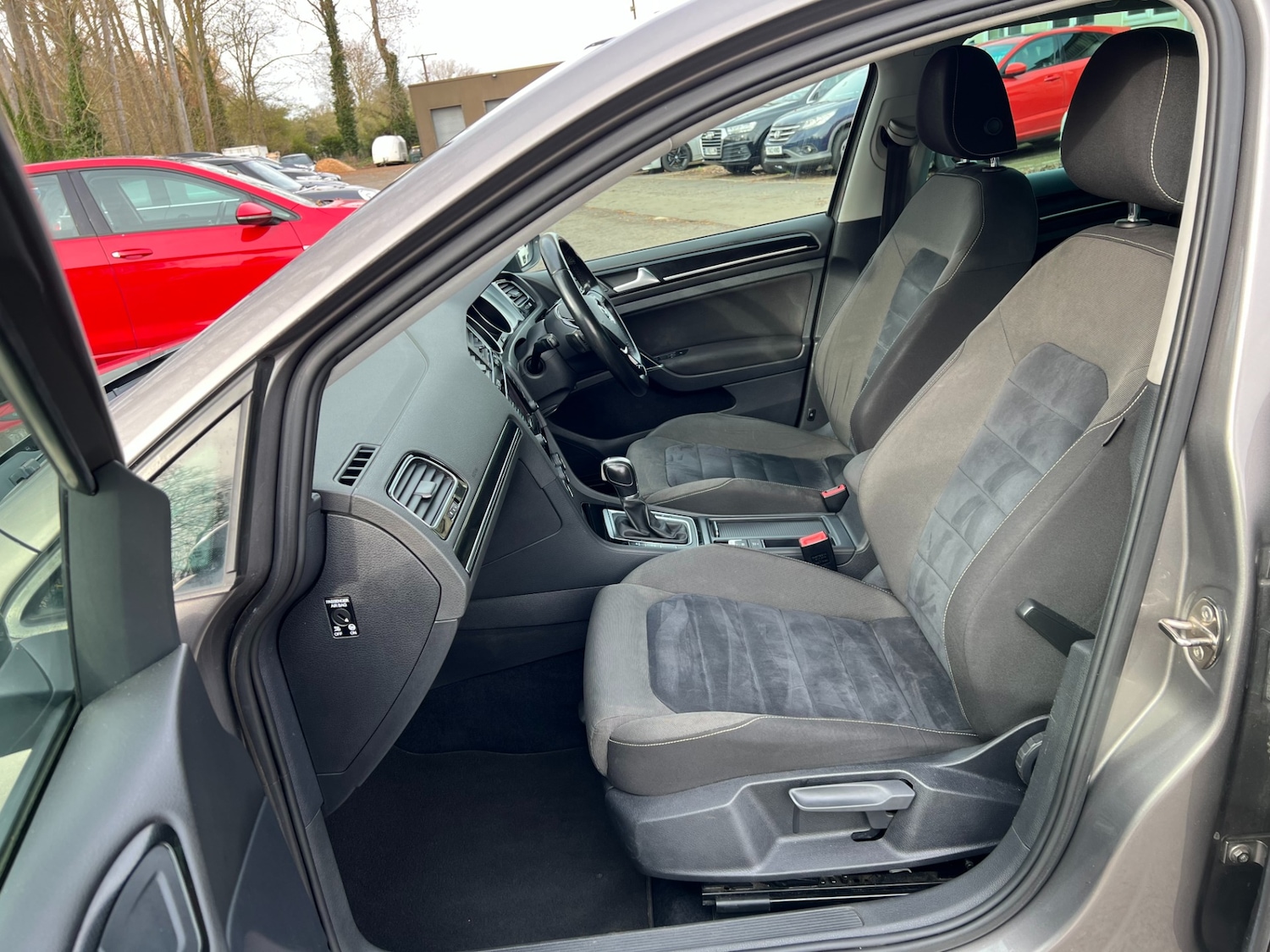 Used Volkswagen Golf 2014 for sale - 77877654: Photo 22