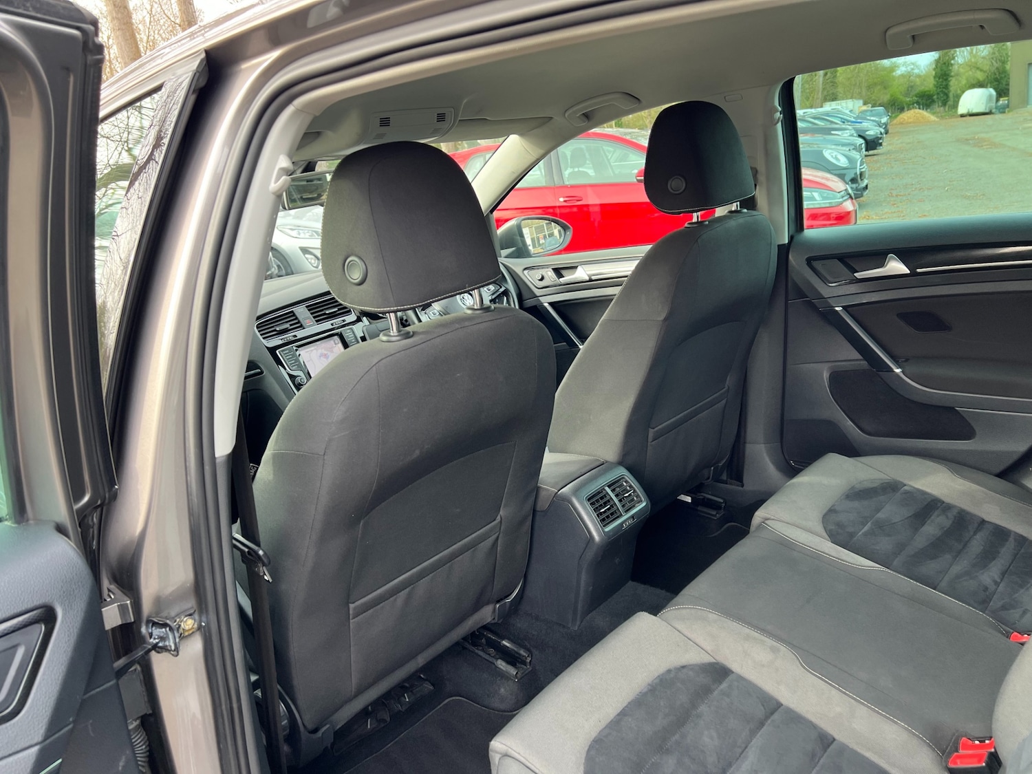 Used Volkswagen Golf 2014 for sale - 77877654: Photo 29