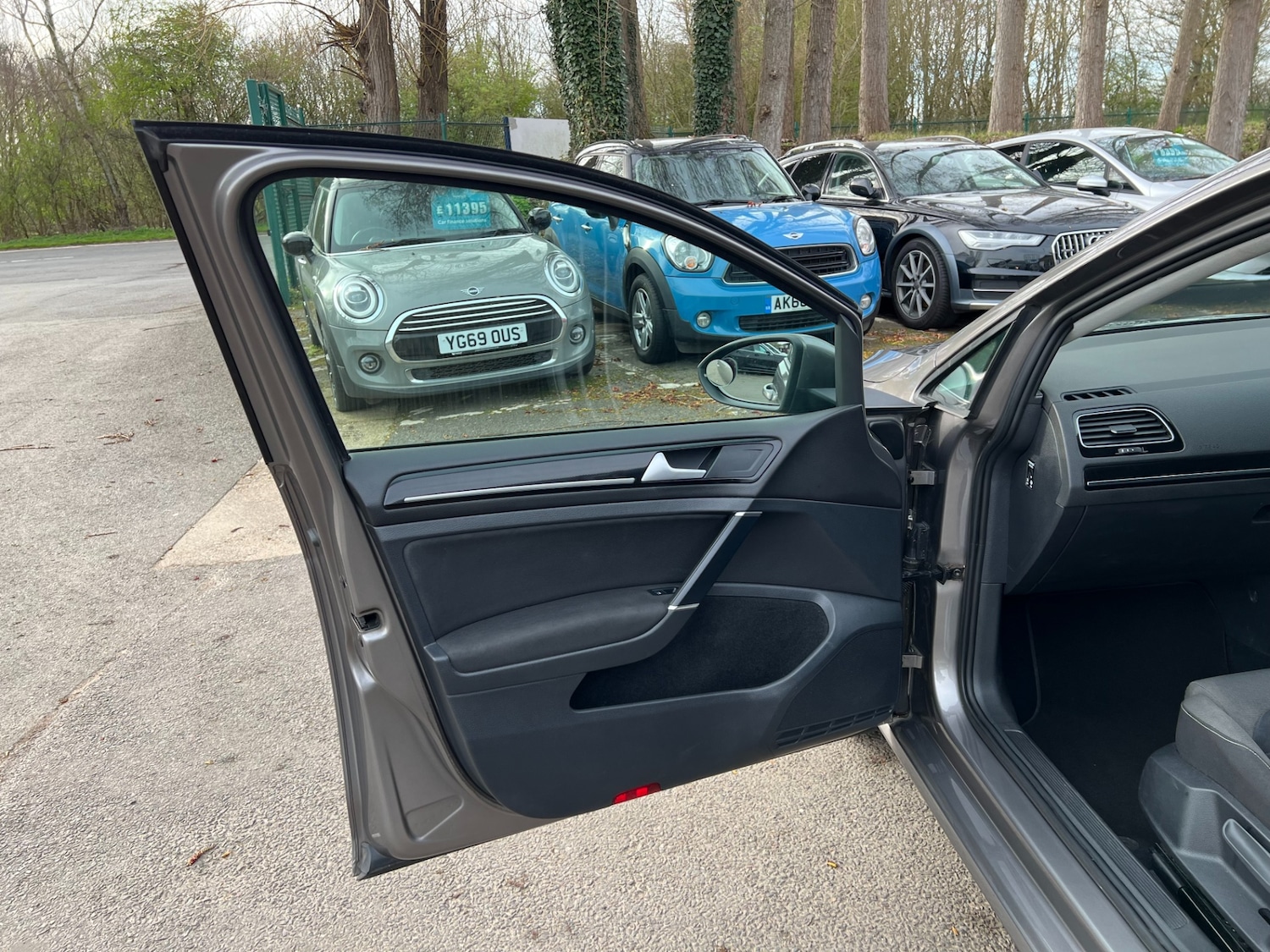 Used Volkswagen Golf 2014 for sale - 77877654: Photo 32