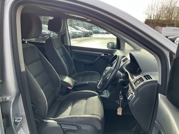 Used Volkswagen Touran 2013 for sale - 73802596: Photo 16