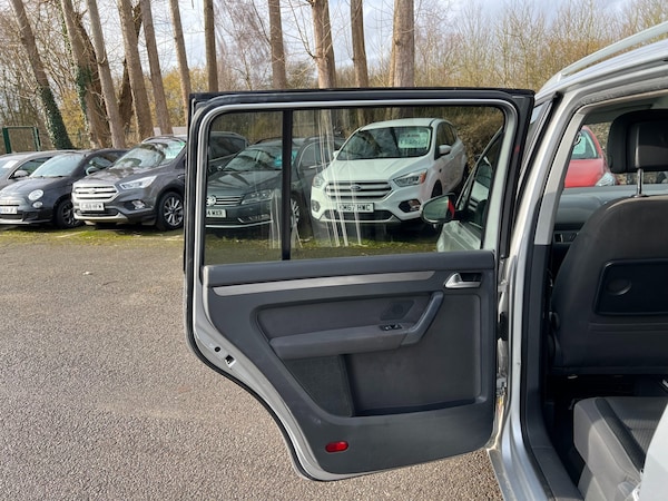 Used Volkswagen Touran 2013 for sale - 73802596: Photo 29