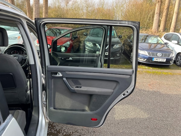 Used Volkswagen Touran 2013 for sale - 73802596: Photo 31