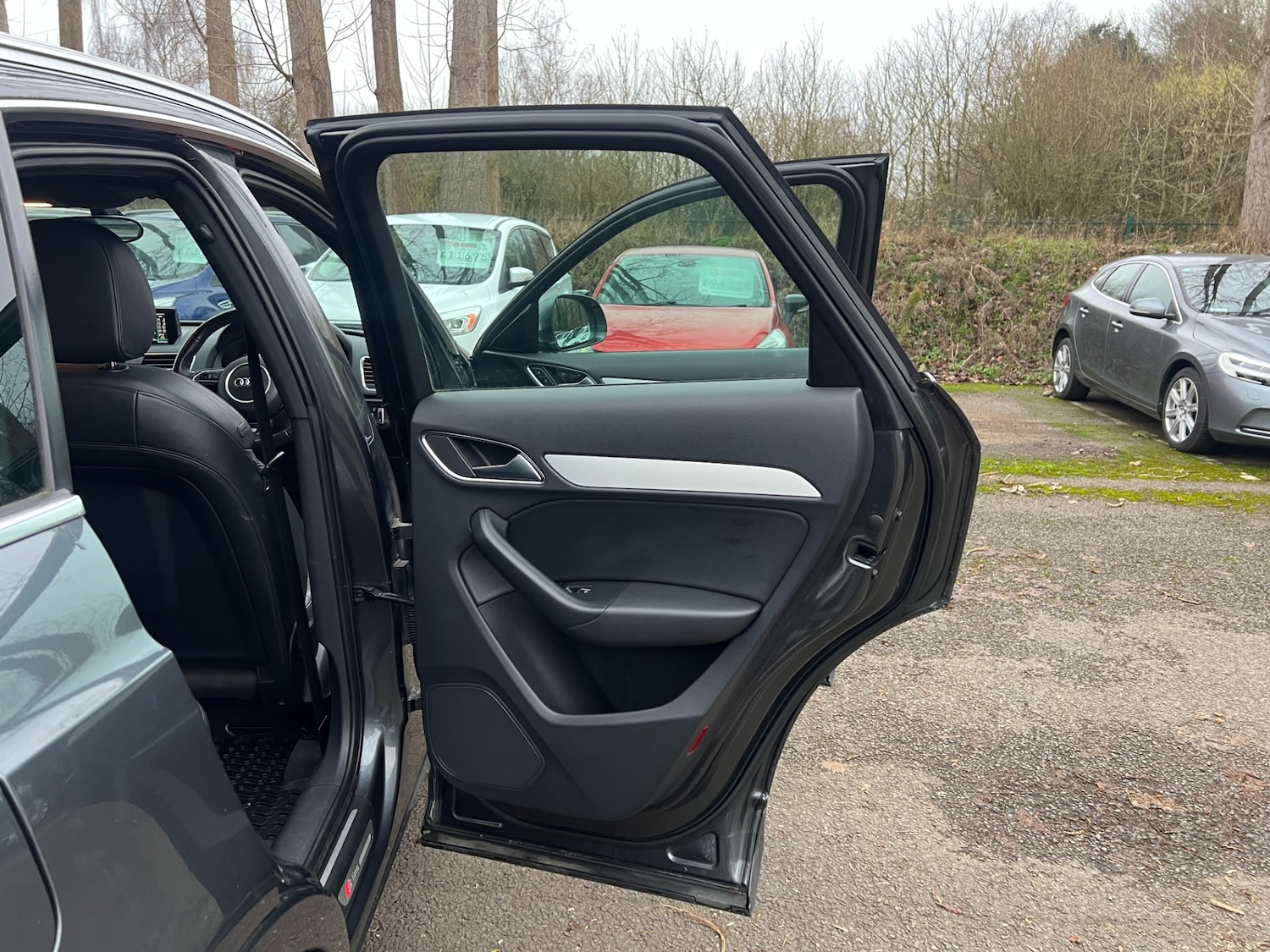 Vehicle 29