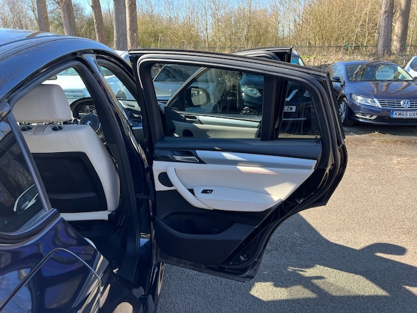 Used BMW X4 2017 for sale - 74061423: Photo 33