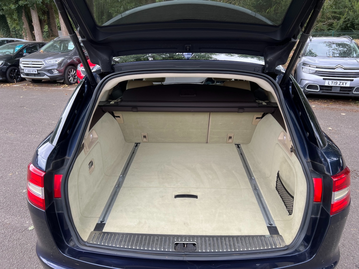 Vehicle 28