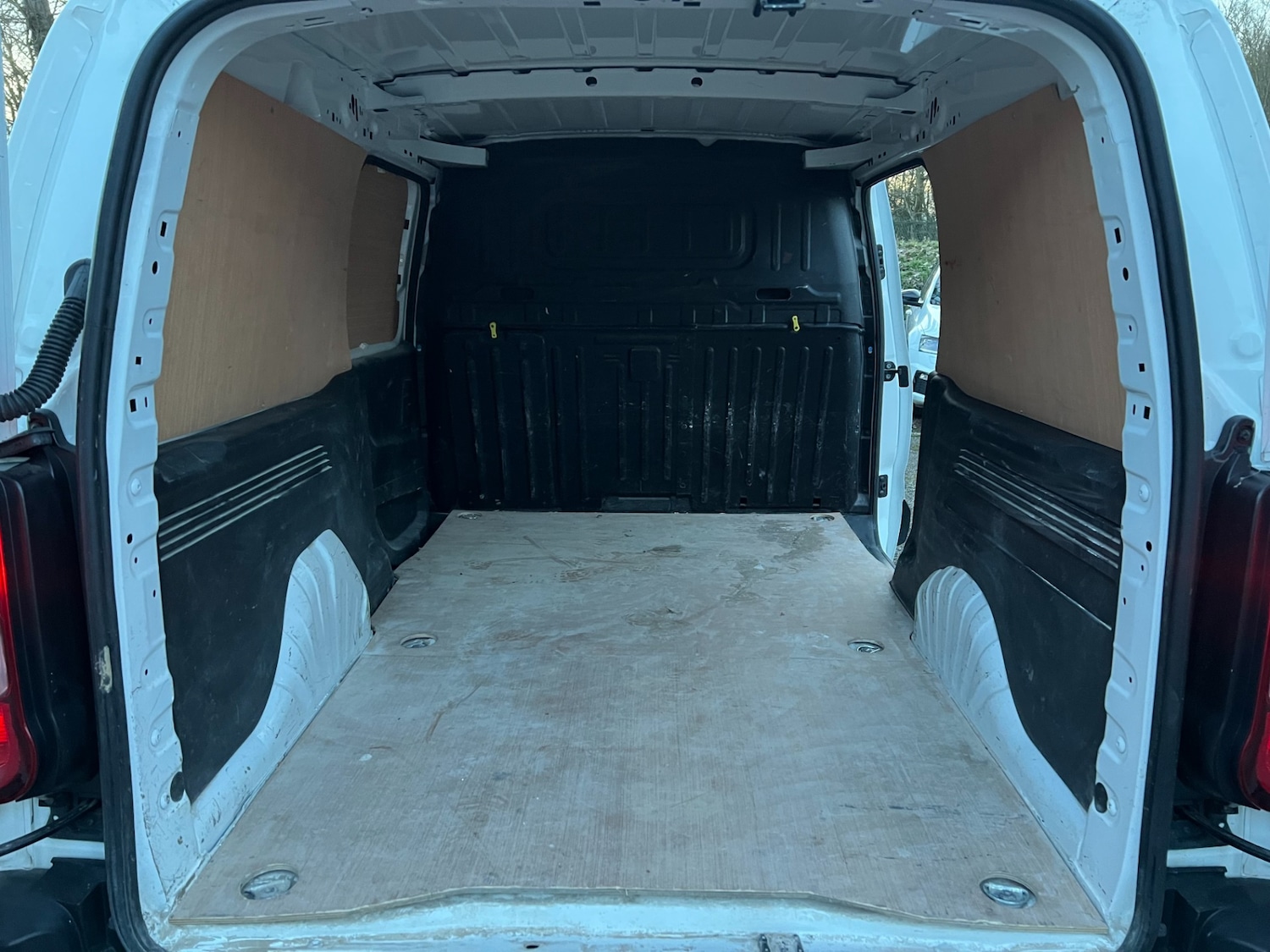 Used Peugeot Partner 2020 for sale - 77261971: Photo 13