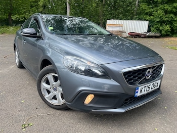Used Volvo V40 2015 for sale - 78605334: Photo