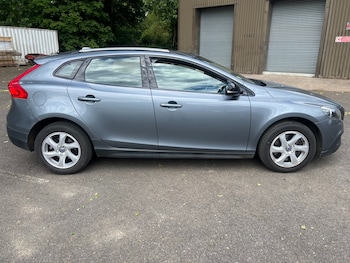 Used Volvo V40 2015 for sale - 78605334: Photo